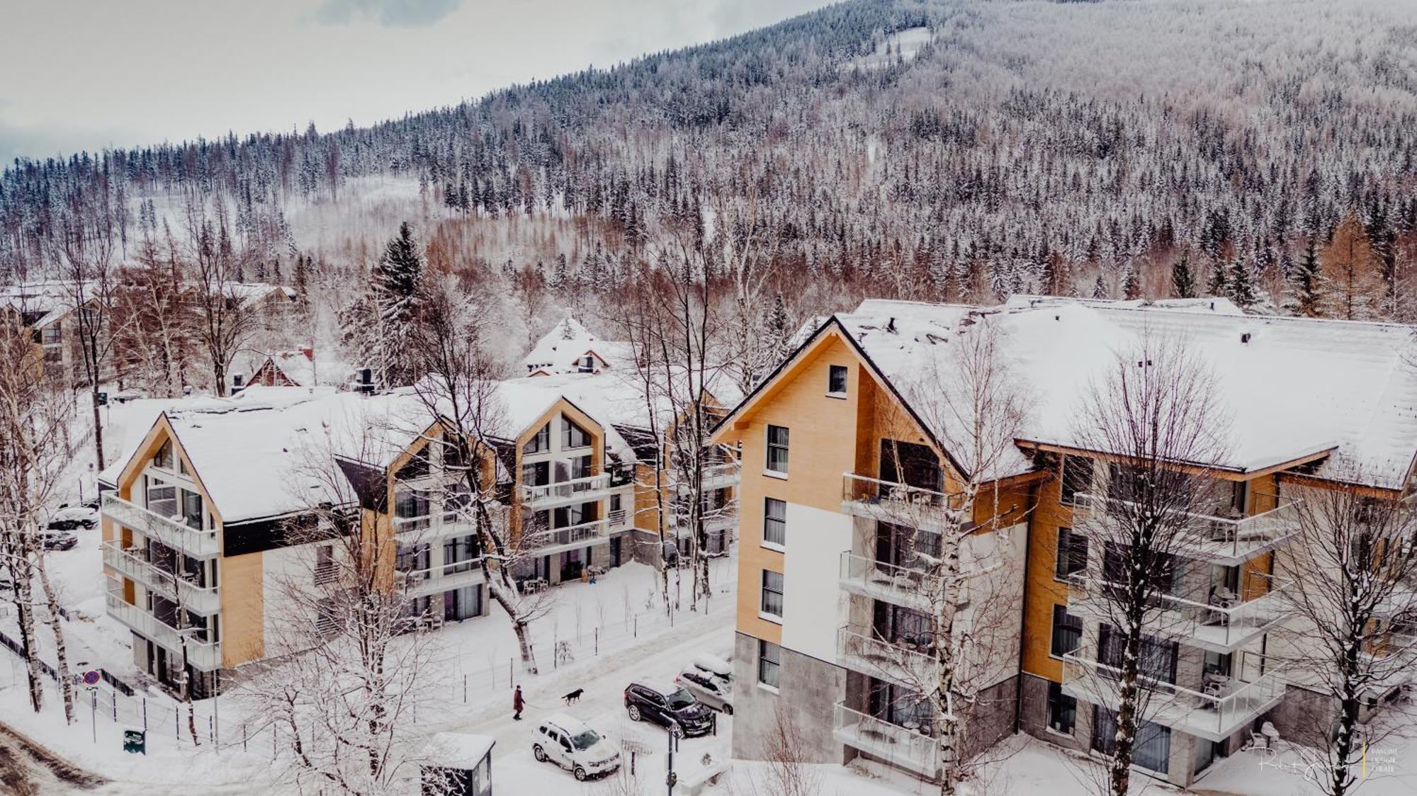 Green Apartments Aparthotel 3*